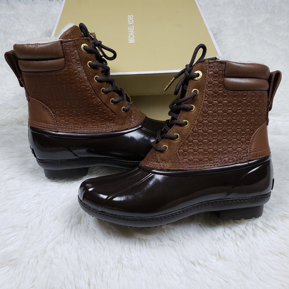 Michael Kors Eaton Lace-Up Booties Size 7